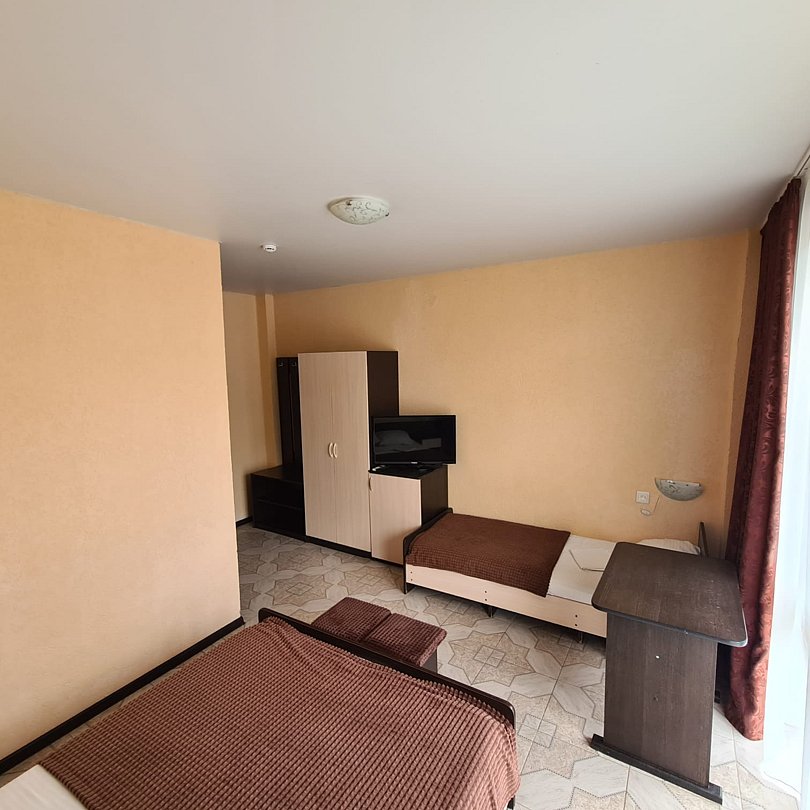 Стандартный 3-местный (с террасой)