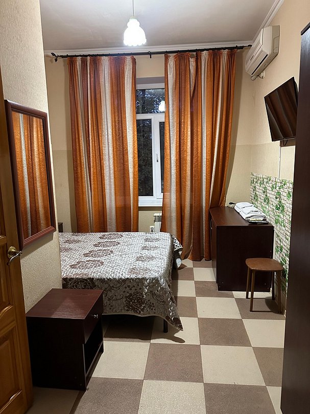 Стандартный 2-местный (с двуспальной кроватью)