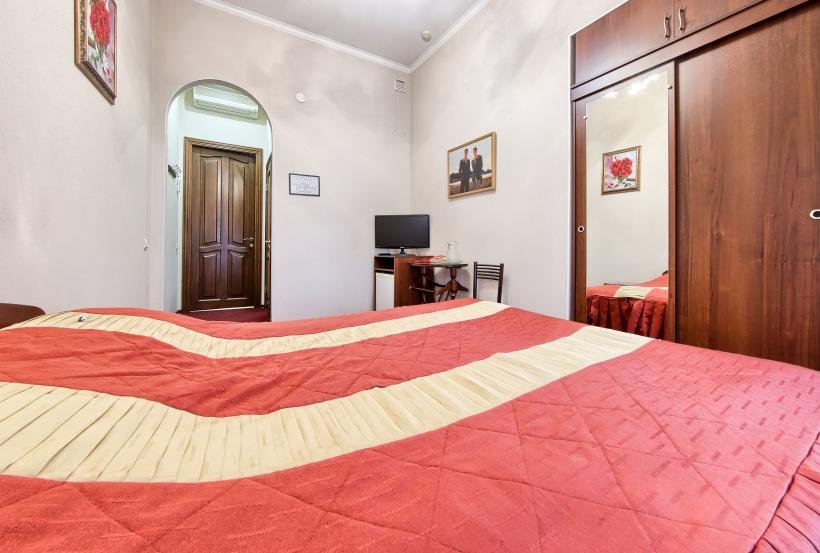 Стандартный 2-местный (вид на Невский)