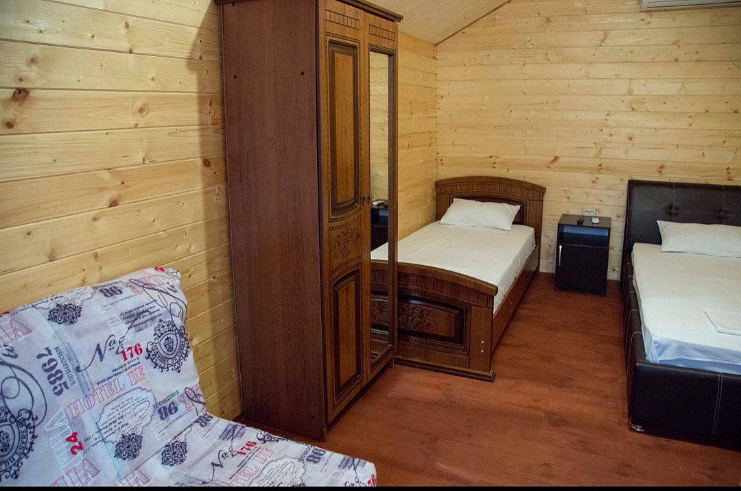 Люкс Домик 4-местный