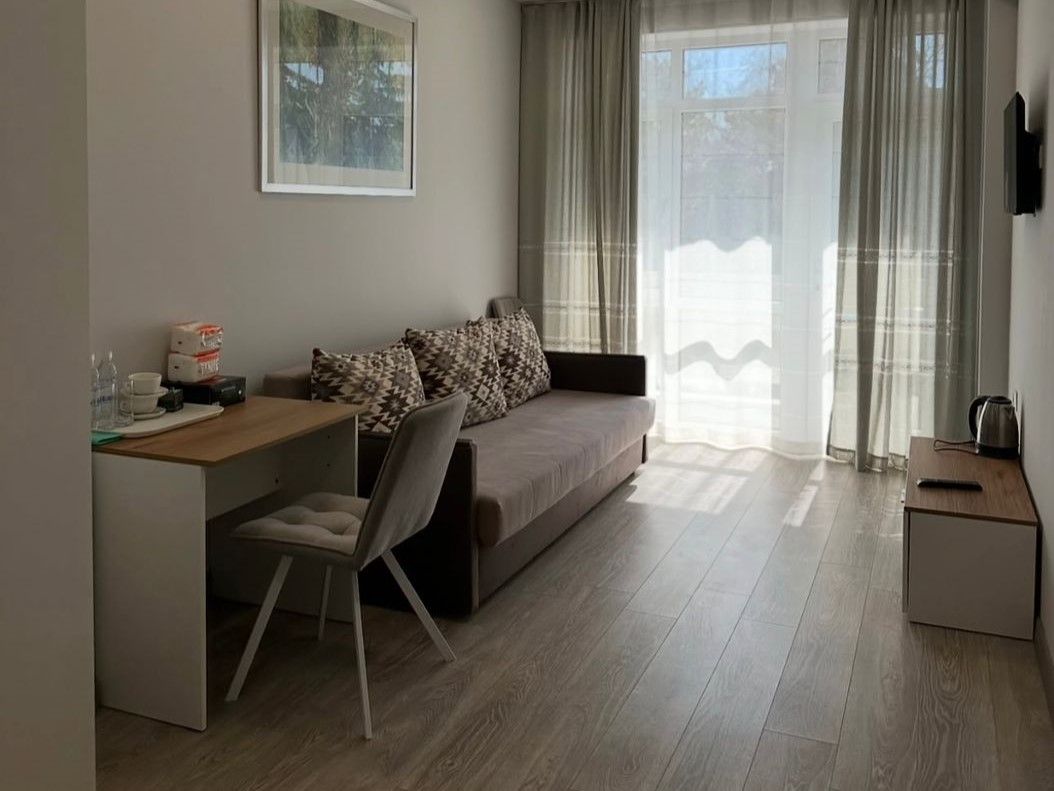 Люкс 2-местный 2-комнатный (3 этаж, корпус 3)