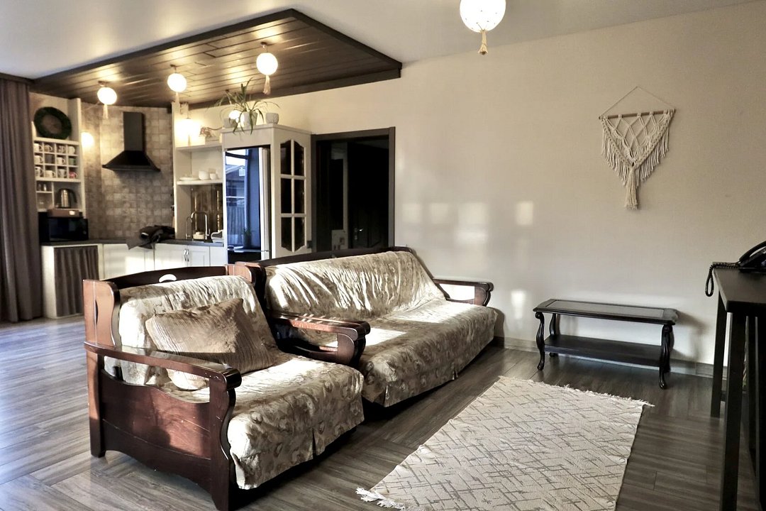 Дом 8-местный 3-комнатный (Виноград)