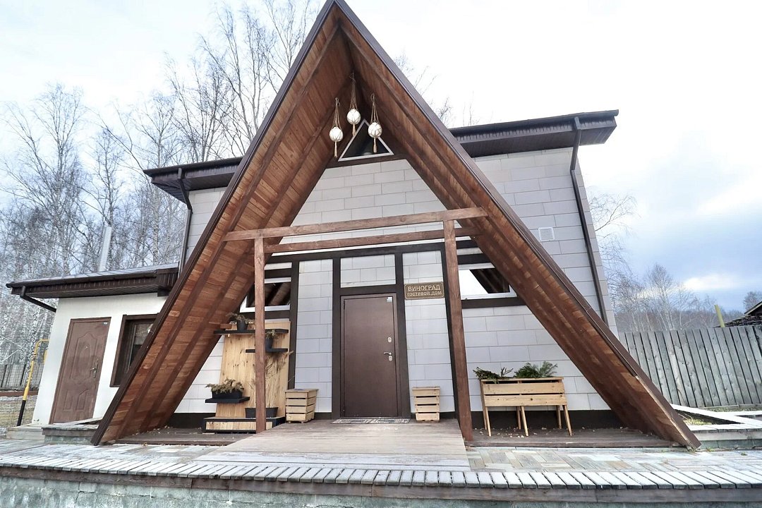 Дом 8-местный 3-комнатный (Виноград)