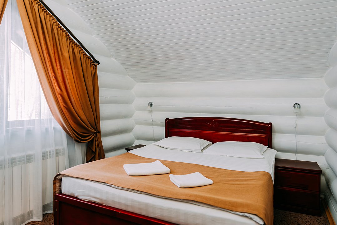 Люкс 2-местный 2-комнатный (Кедровый №3)