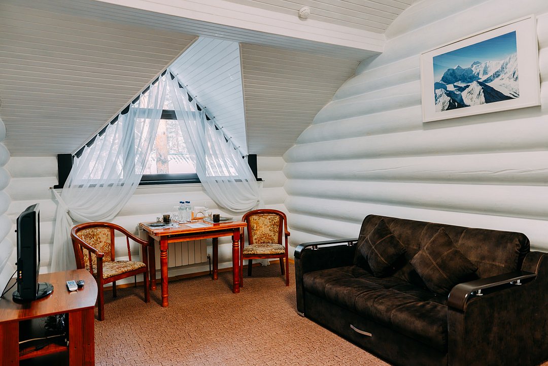 Люкс 2-местный 2-комнатный (Кедровый №3)