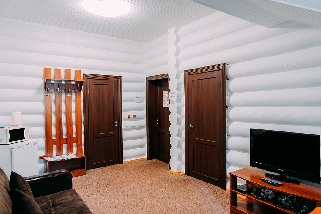 Люкс 2-местный 2-комнатный (Кедровый №3)