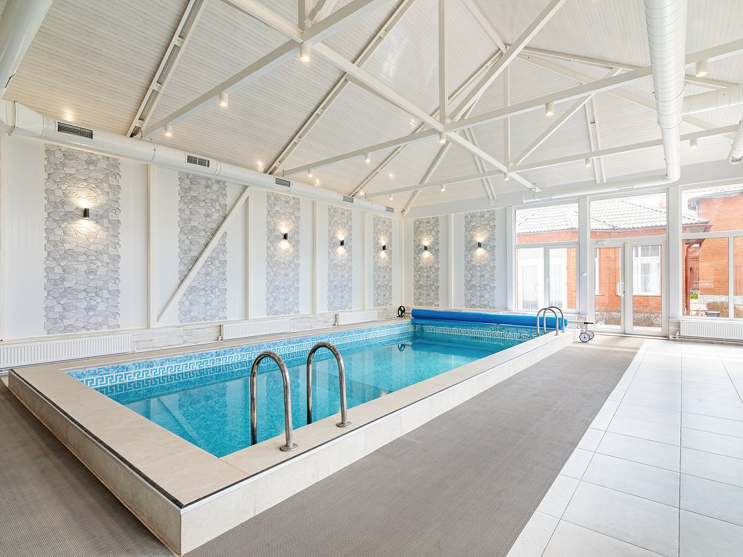 Домик 10-местный 5-комнатный (с бассейном и бильярдом)