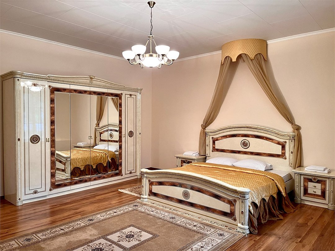 Дом 10-местный 5-комнатный (Дворянское гнездо)