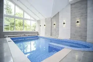 Бассейн — Коттедж «Замок Anstar House Vatutinki», Троицк