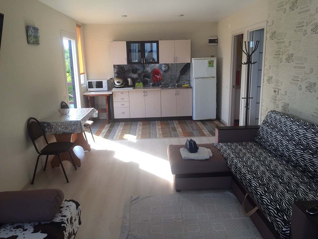 Люкс 4-местный 2-комнатный