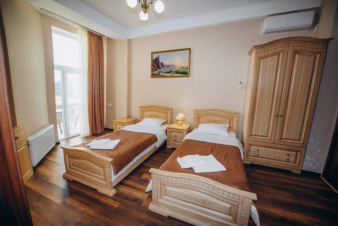 Полулюкс 2-местный 1-комнатный (TWIN/DBL)