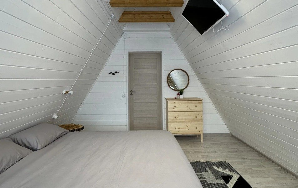 Афрейм 10-местный 4-комнатный (Треугольный)