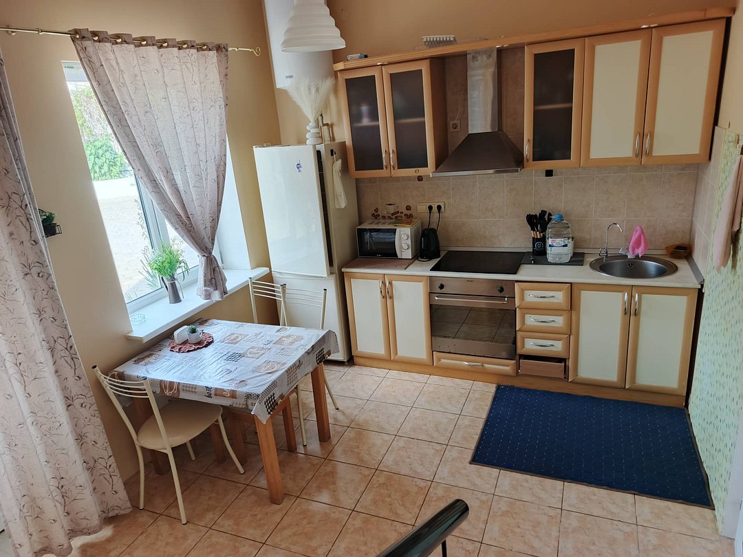 Таунхаус 8-местный (3 этажный)