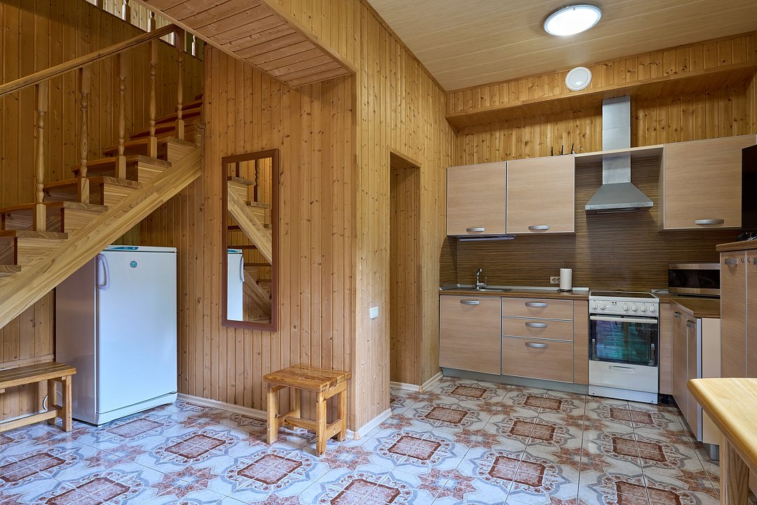 Сюит 4-местный 4-комнатный 2-этажный