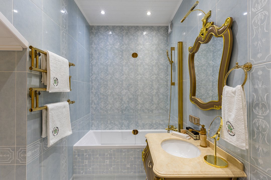 Флигель 4-местный 3-комнатный (3 спальни, у пруда)