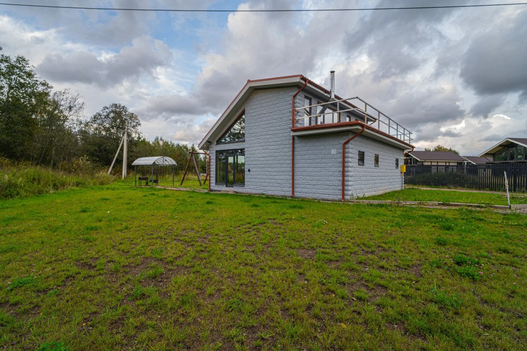 Коттедж с дровяной баней на Медном озере, Ленинградская область: фото 2