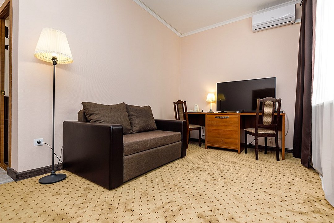 Люкс 2-местный 2-комнатный (3*)