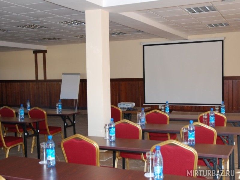 Конференц-зал