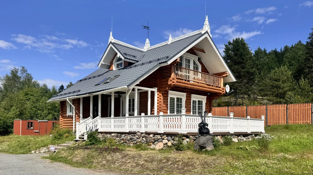 Усадьба Ладожские этюды у подножия горы Хийденвуори, Питкярантский, Республика Карелия