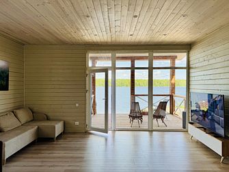 Частный дом у озера Онежская Горка