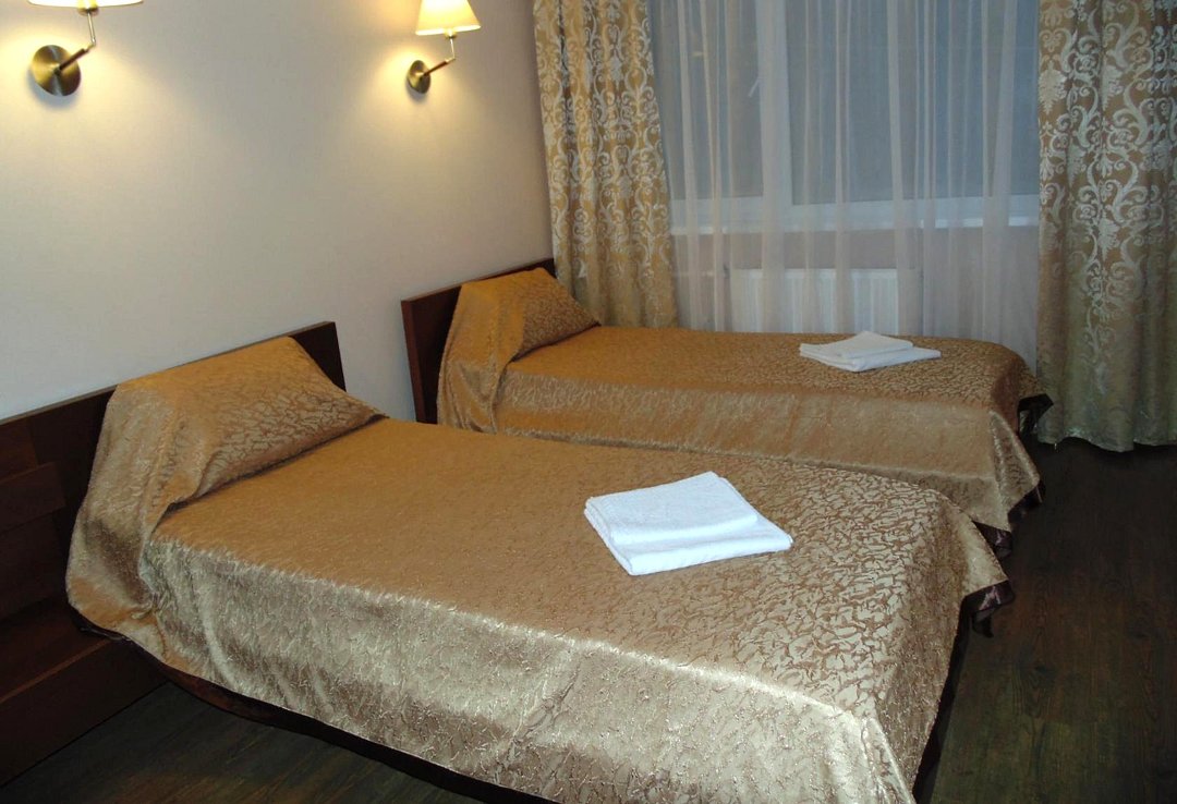 Сюит 2-местный 2-комнатный Семейный (с балконом)