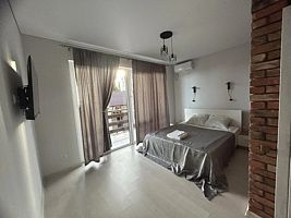 Двухместный люкс двуспальная кровать, Гостевой дом Gagra Time (Гагра Тайм), Гагра