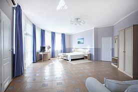 Де люкс с кухней и мягкой мебелью, Гостевой дом Спарта, Ялта