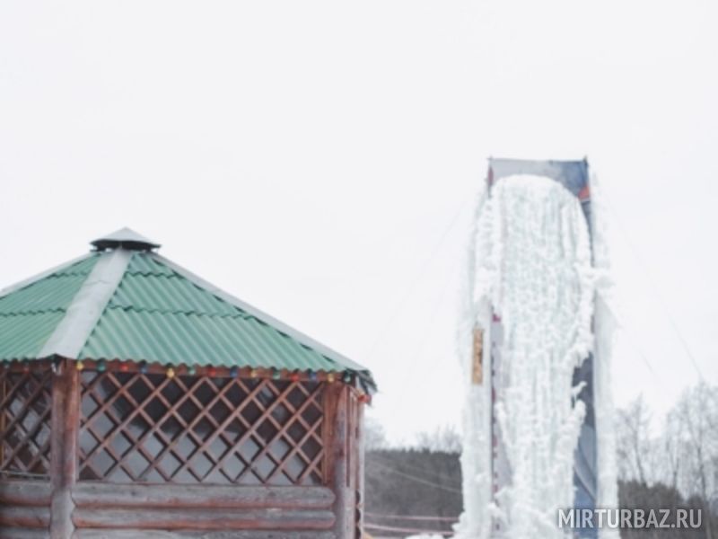 Беседка на берегу Волги