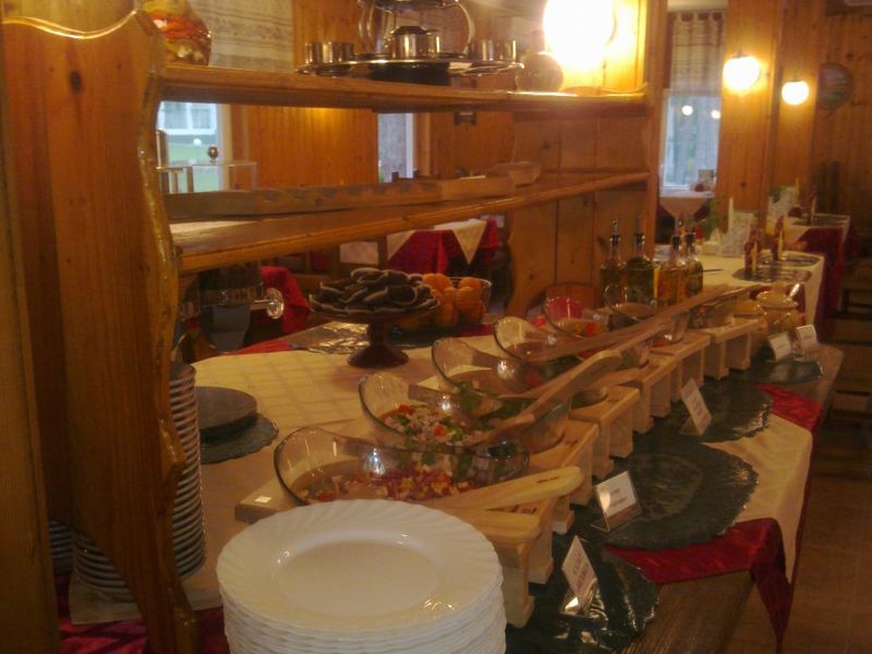 "Шведский стол"