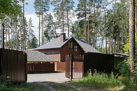 Шестиместный коттедж Comfort с 3 комнатами с красивым видом из окна, База отдыха Дубки, Бор