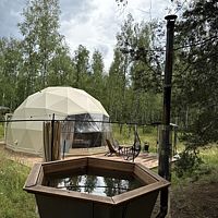 Феникс Домик с чаном и русской баней из кедра на дровах, Глэмпинг Астрале Парк, Рязанский район