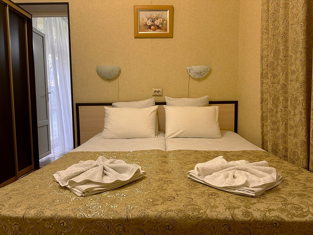 Семейный 4-местный 2-комнатный (с кухней)