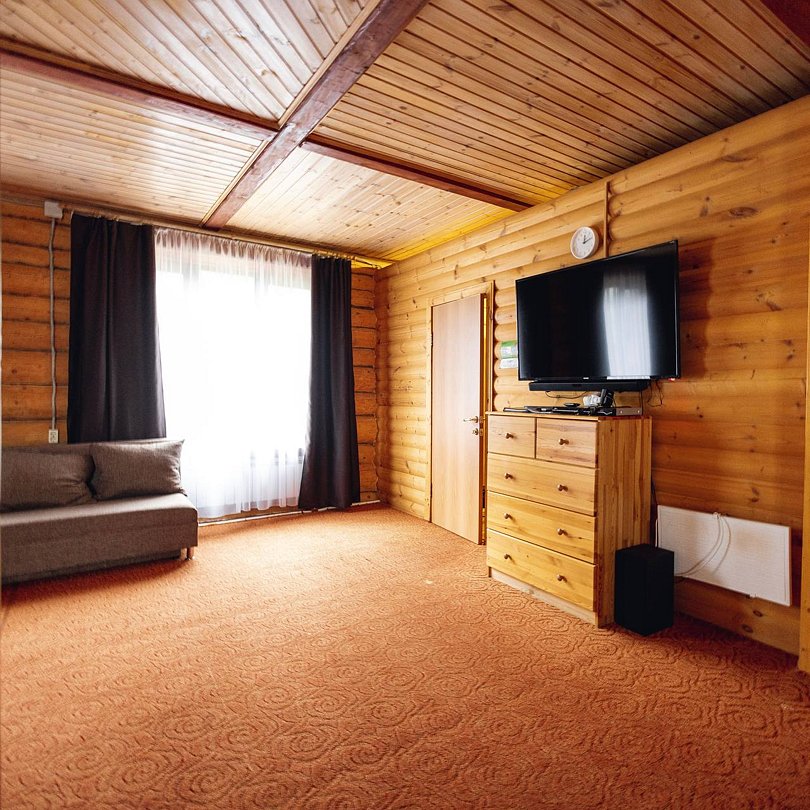 Усадьба 16-местный 4-комнатный 2-этажный