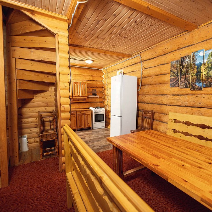 Усадьба 16-местный 4-комнатный 2-этажный