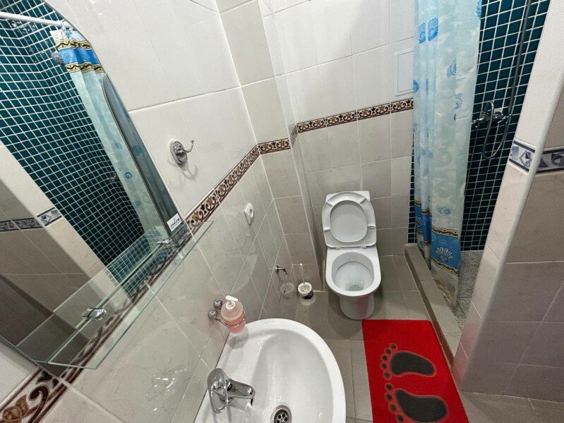 Блочный 5-местный 2-комнатный