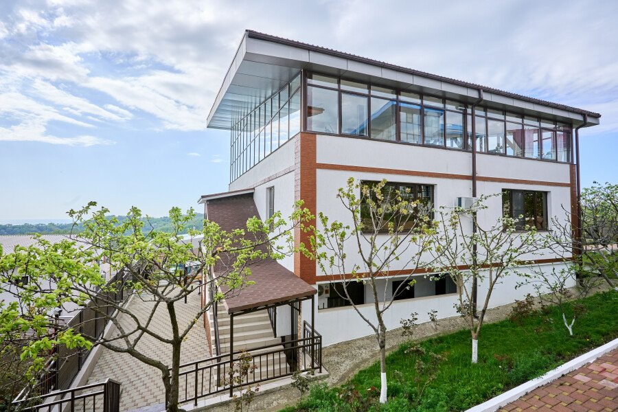 Коттеджи в аренду Резиденция Лотос, Краснодарский край, Сочи село Монастырь Адлер Хоста Кудепста Сириус Медовеевка Веселое Верхне-Имеретинская бухта село Воронцовка село Нижняя Шиловка Мацеста село Чвижепсе село Галицыно село Казачий Брод