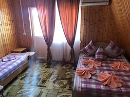 3-х местный «Стандарт улучшенный» с балконом Номера: 13, 14, 17, 18, 19, 20, Гостевой дом Сура, Сочи
