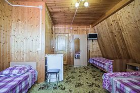 4-х местный «Стандарт улучшенный» с балконом Номера: 12, 15, 16, Гостевой дом Сура, Сочи