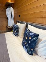 Двухместный номер Deluxe с балконом и с красивым видом из окна двуспальная кровать, База Отдыха Нептун-2, деревня Красновидово
