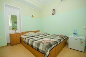 2-х местная комната с отдельным входом (INGIR RED), База отдыха Инжир, Севастополь