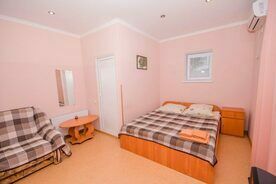 3-х местная комната с отдельным входом (INGIR RED), База отдыха Инжир, Севастополь