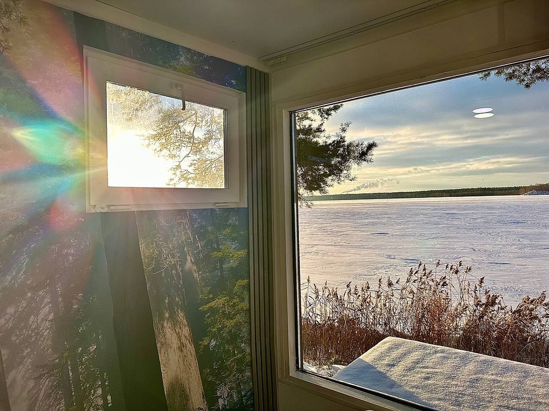 Домик 4-местный 2-комнатный №6 (вид на озеро)