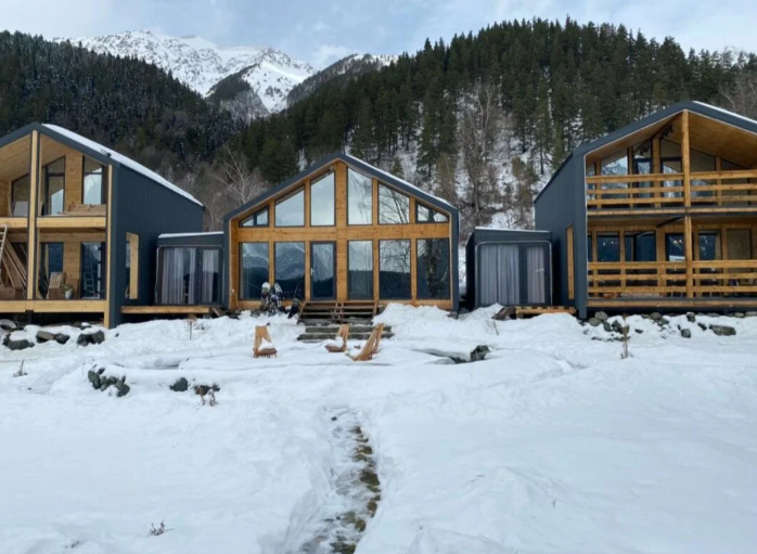 База отдыха Эйвис, Республика Карачаево-Черкесия, Архыз Зеленчукский район хутор Лунная Поляна