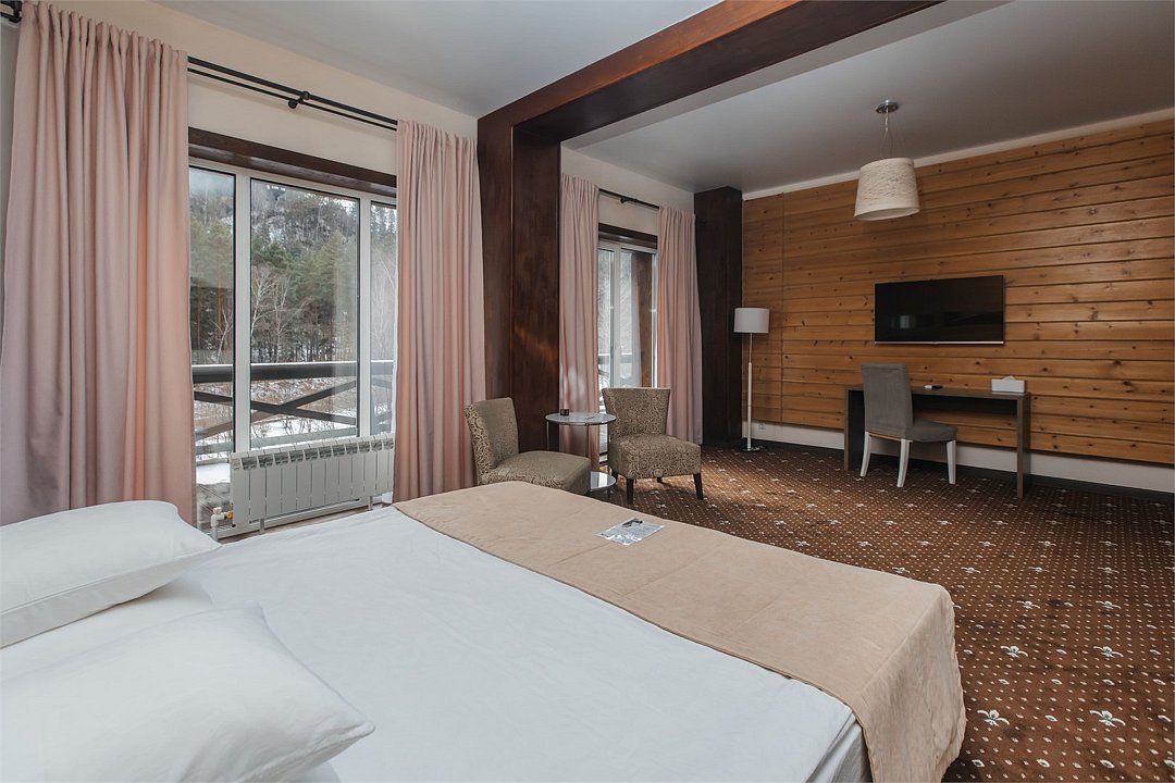 Делюкс 2-местный (корпус Президентский) вид на реку