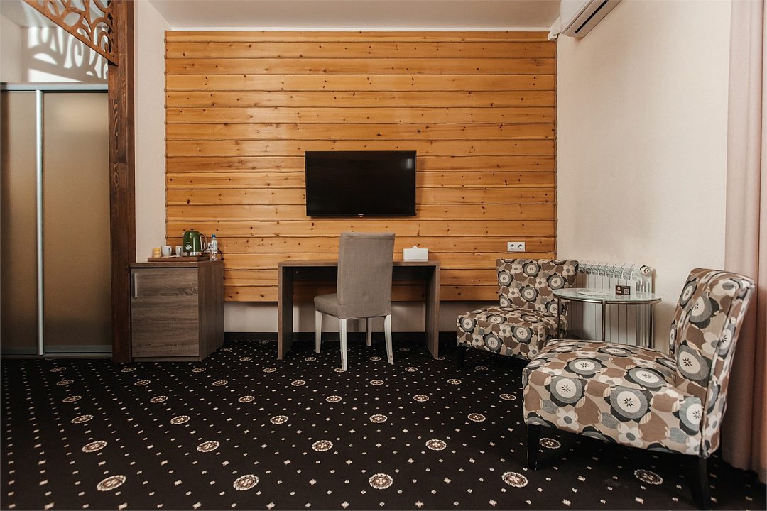 Делюкс 2-местный (корпус Президентский) торцевой балкон