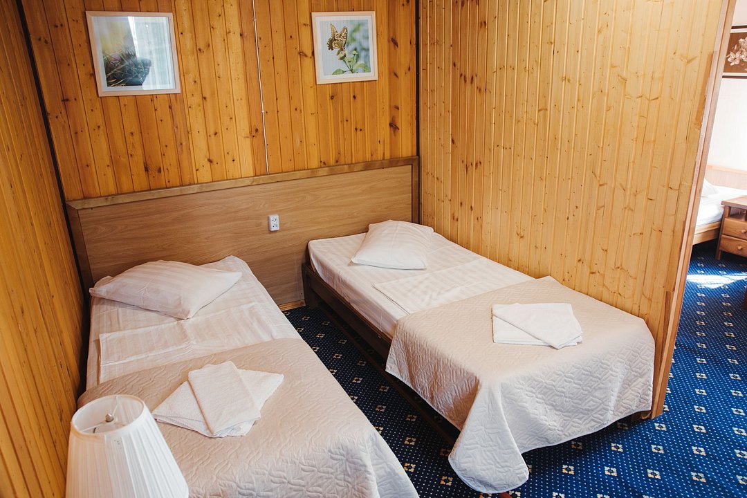 Номер 4-местный (с 4 кроватями)