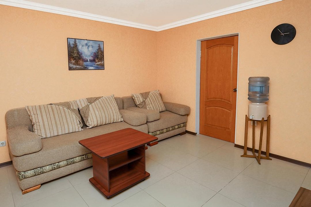 Люкс 4-местный 2-комнатный (номер 4)