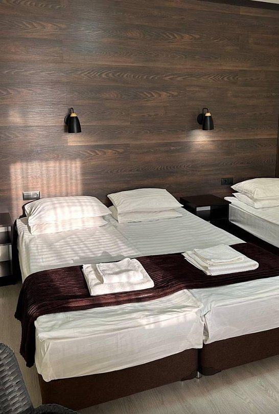 Стандартный 3-местный 1-комнатный (с балконом)