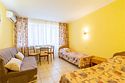 Д4 Двухкомнатный номер с 4 кроватями и дополнительным местом (диван 140*195), Пансионат Энергетик, Дивноморское