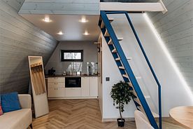 Домик A-Frame - Синий, Глэмпинг Калтай парк, Томск